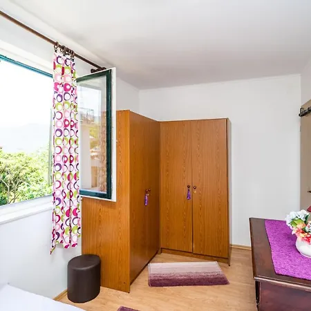 Apartment Laurel Leaf Lovorno