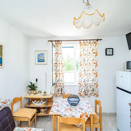 Апартаменты Laurel Leaf Lovorno