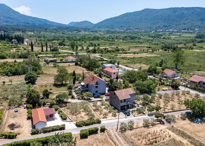 Laurel Leaf דירה *