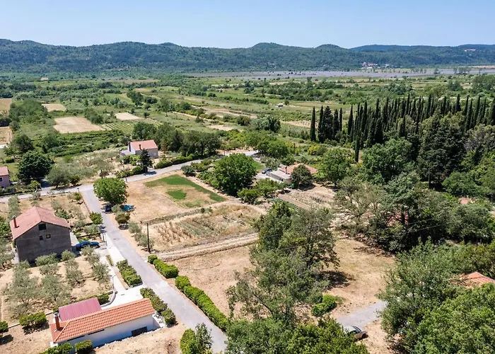 Laurel Leaf דירה Lovorno